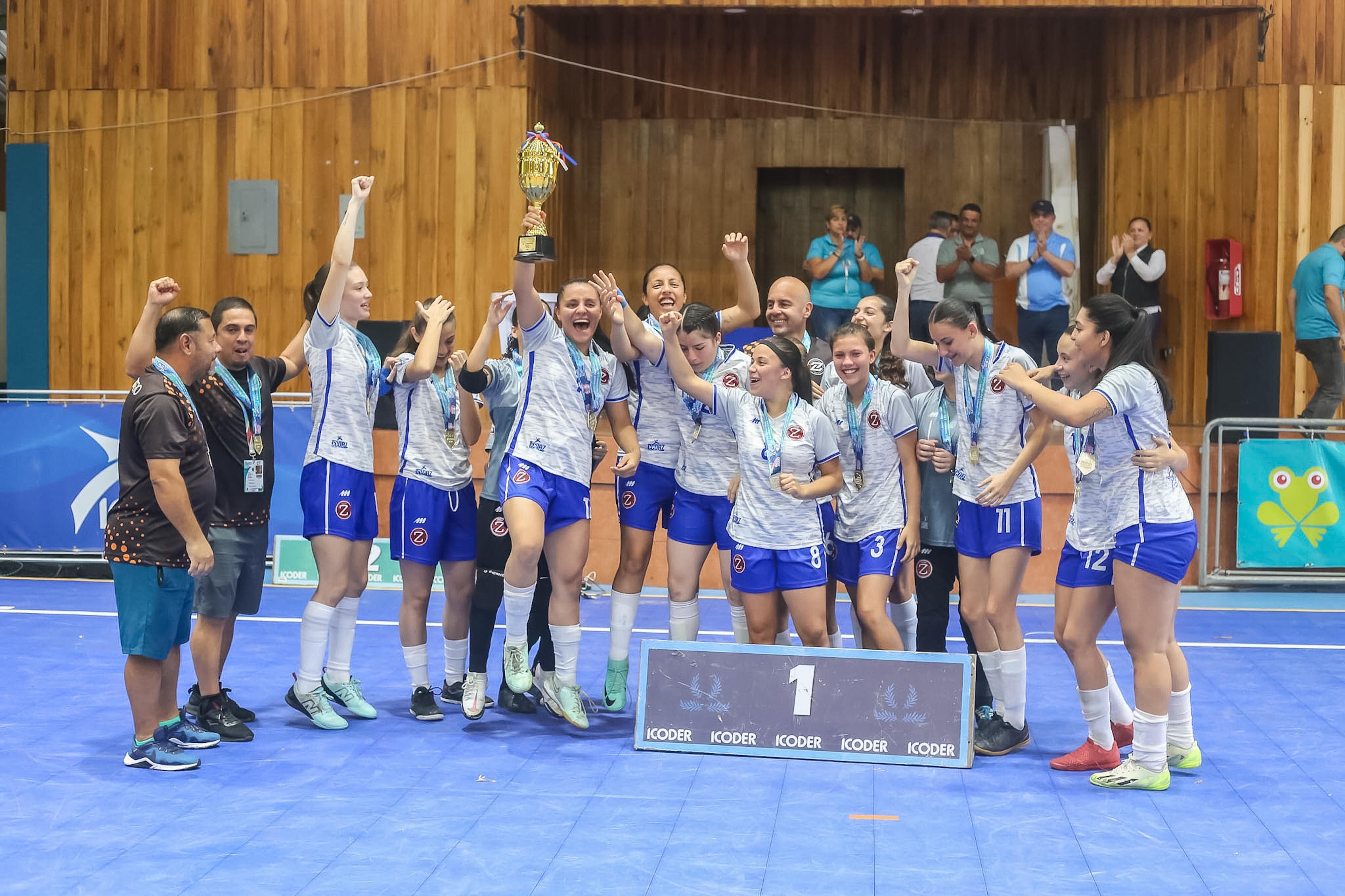 Goleadora se despide con triplete y medalla de oro en el futsal femenino de los Juegos Nacionales