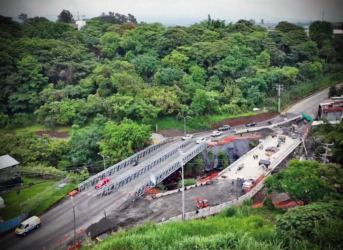 El paso por el puente sobre el río Torres, en el bajo Los Ledezma, se cerrará completamente durante una semana para realizar últimos trabajos. Foto: MOPT